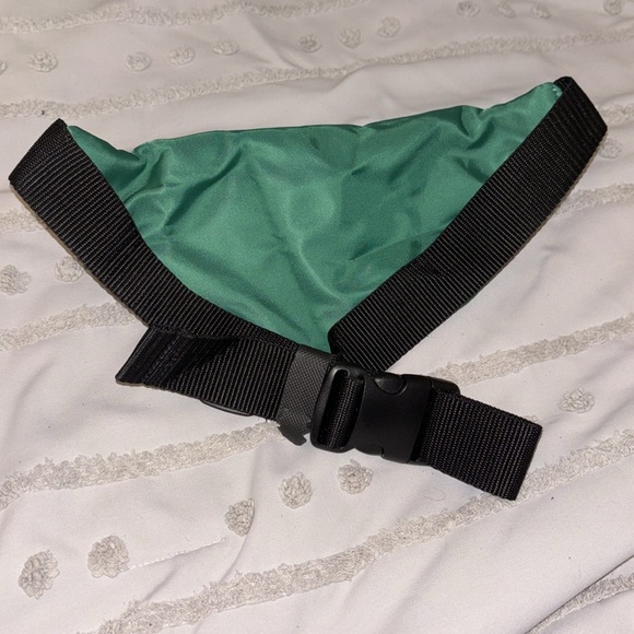 MAC Limited Edition Stranger Things Belt Bag - Picture 4 of 6